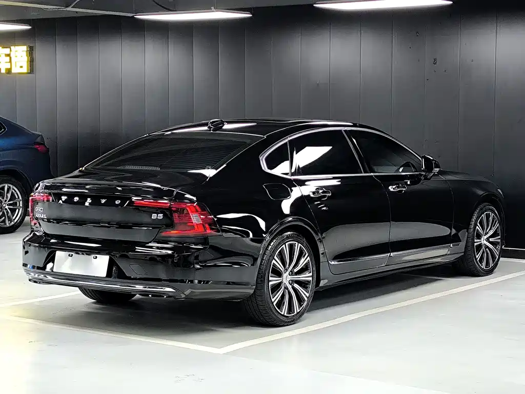 Volvo S90 — миниатюра 20