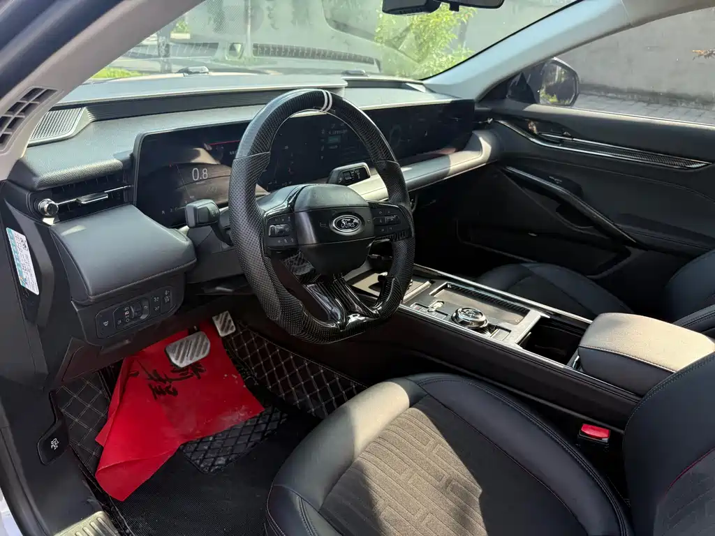 Ford Mondeo 2025 2.0T EcoBoost Luxury