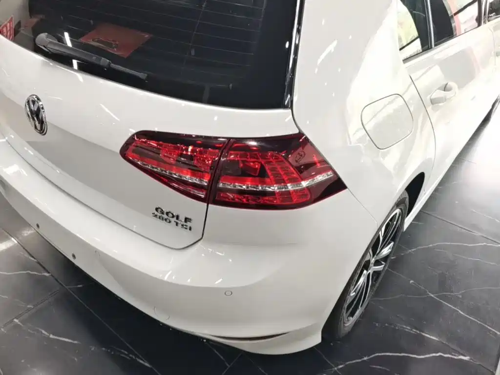 Volkswagen Golf — миниатюра 8
