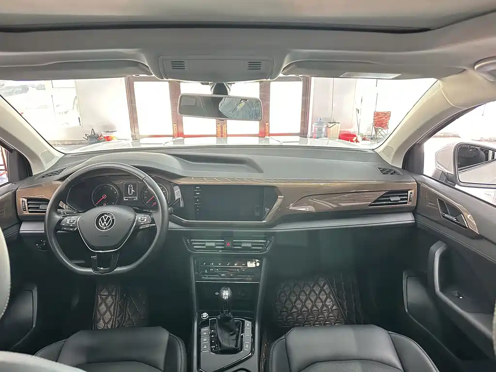 Volkswagen Tharu — миниатюра 9