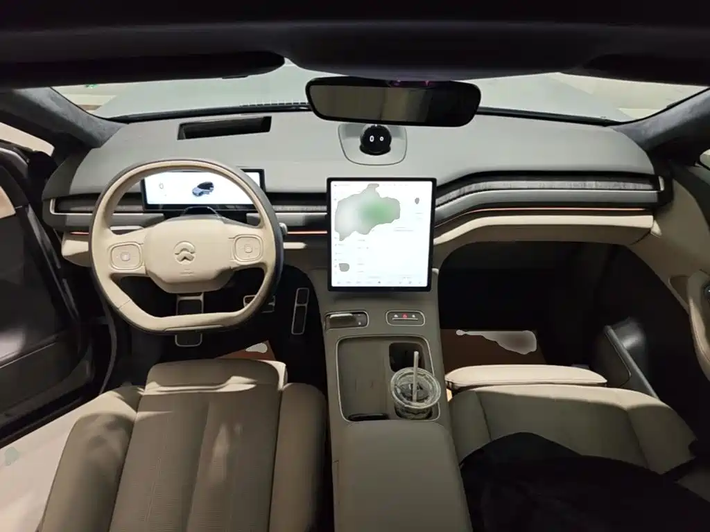NIO ES8 2023 100kWh Executive