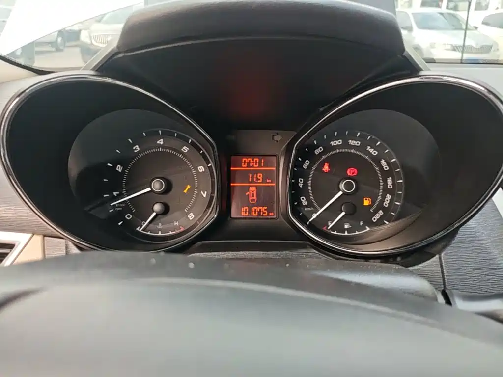 Chery Arrizo 7 — миниатюра 12