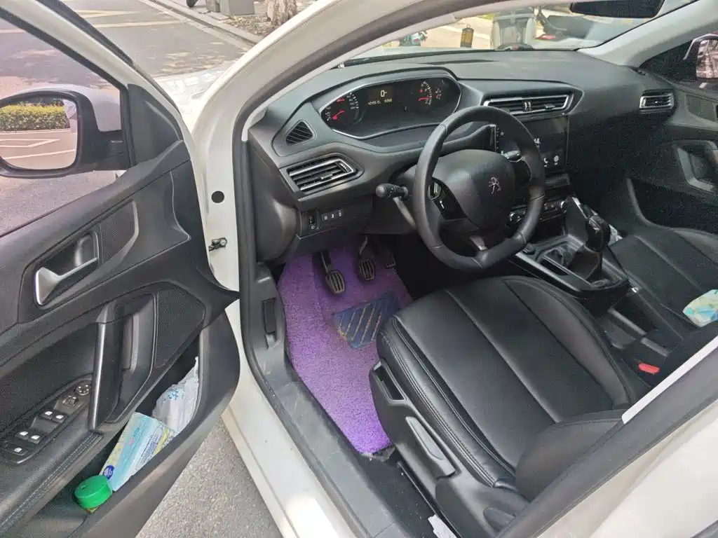 Peugeot 308 — миниатюра 14