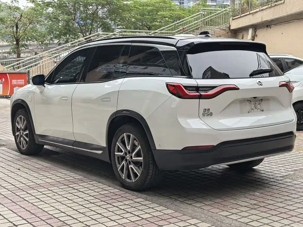 NIO NIO ES8