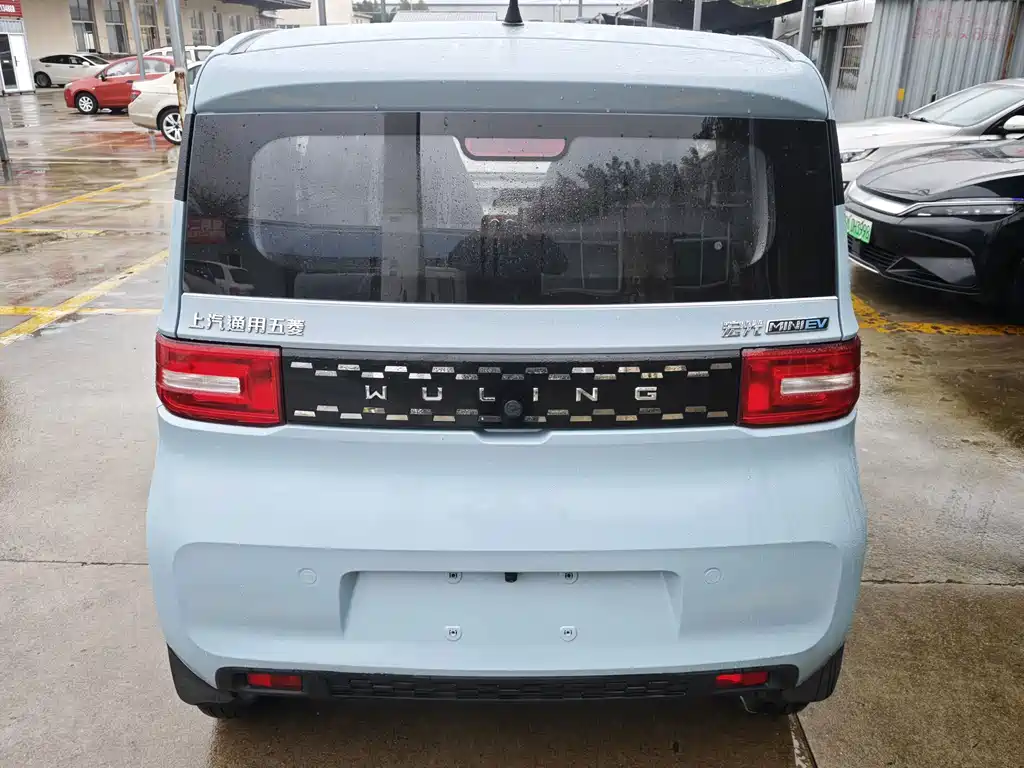 Wuling MINIEV — миниатюра 6