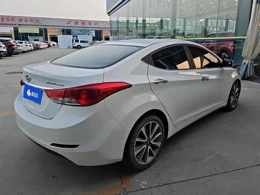 Hyundai Elantra Langdong — миниатюра 3