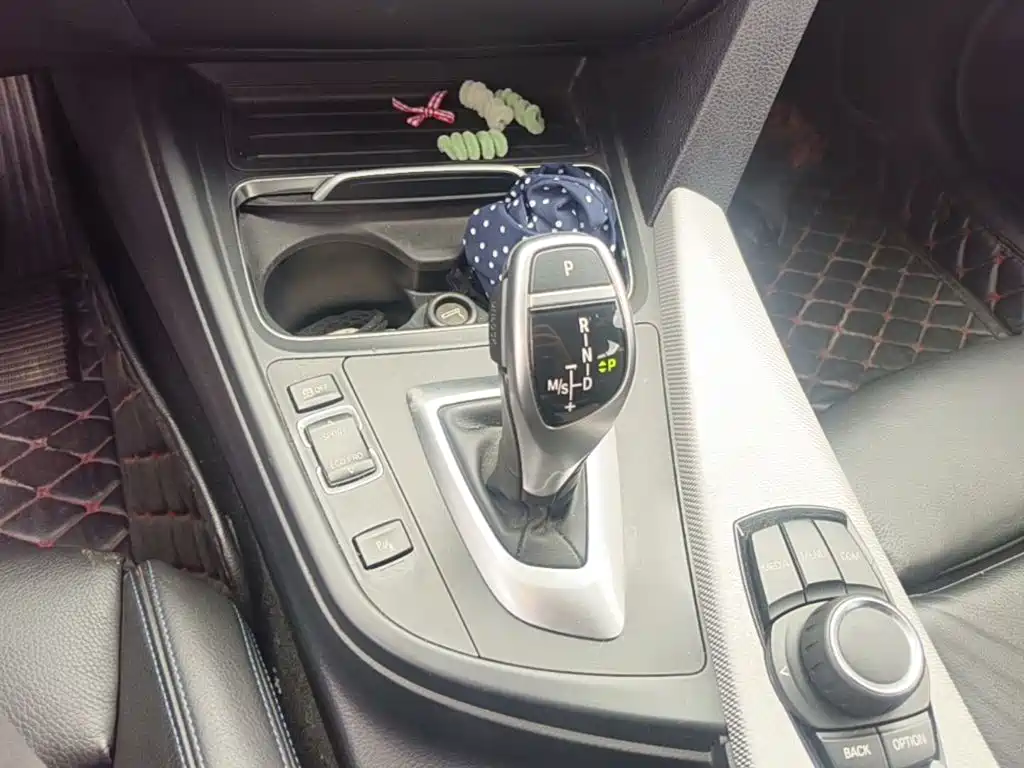 BMW 3 Series — миниатюра 14