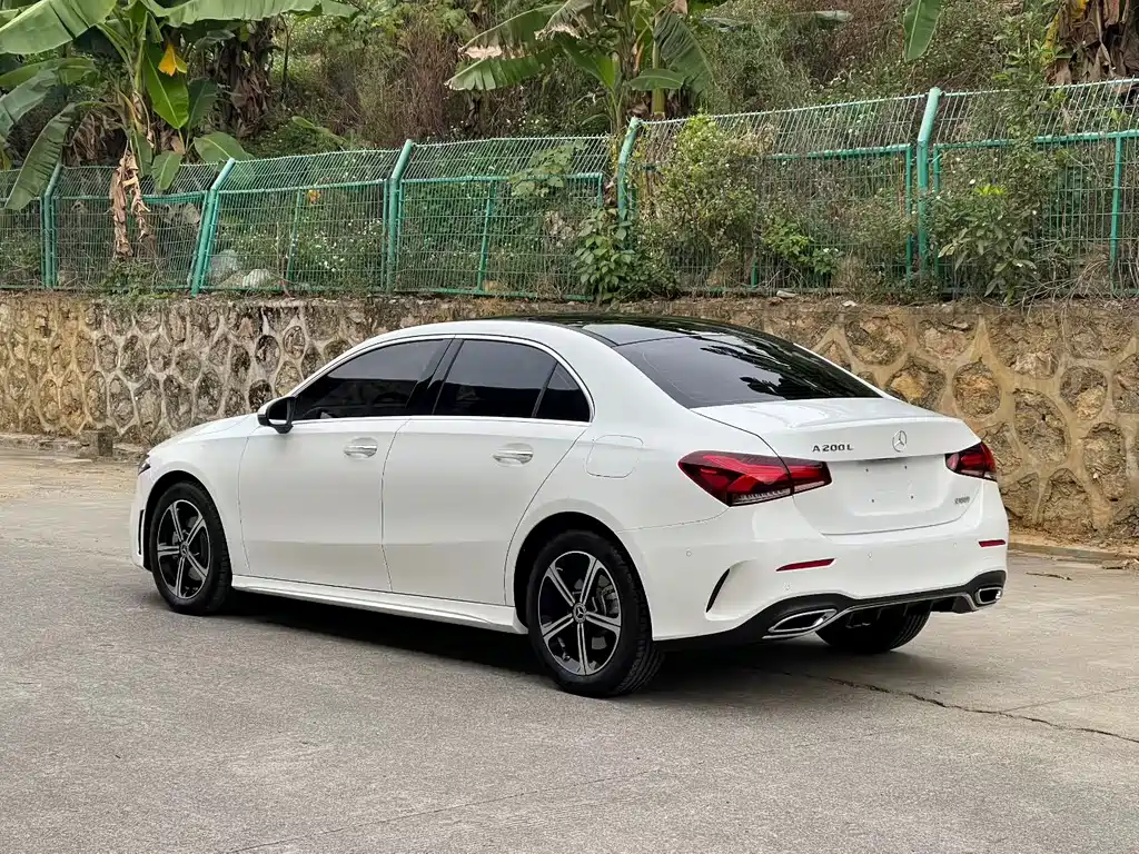 MERCEDES-BENZ A CLASS