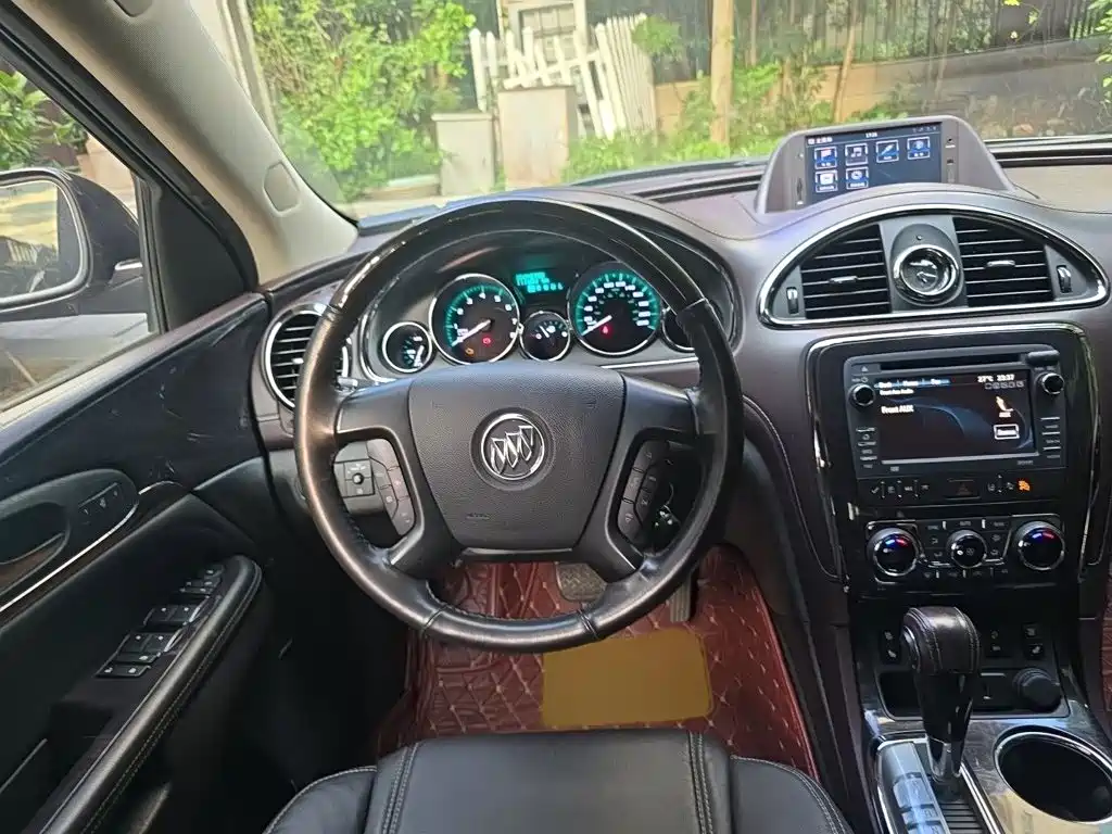 Buick Enclave — миниатюра 3