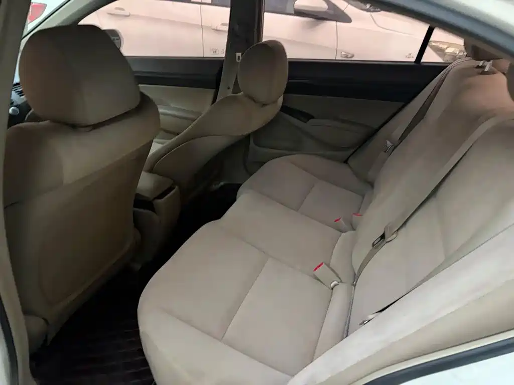 Honda Civic — миниатюра 7
