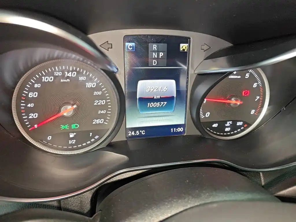 Mercedes-Benz C-Class — миниатюра 12