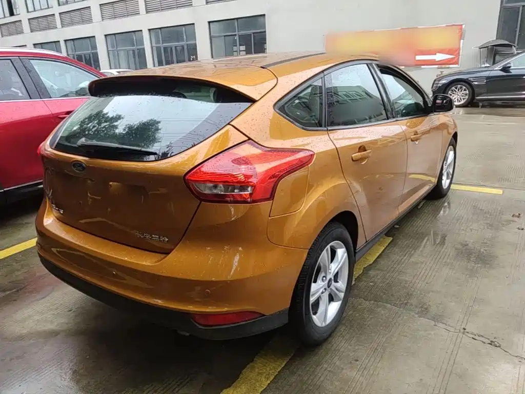 Ford Focus — миниатюра 7