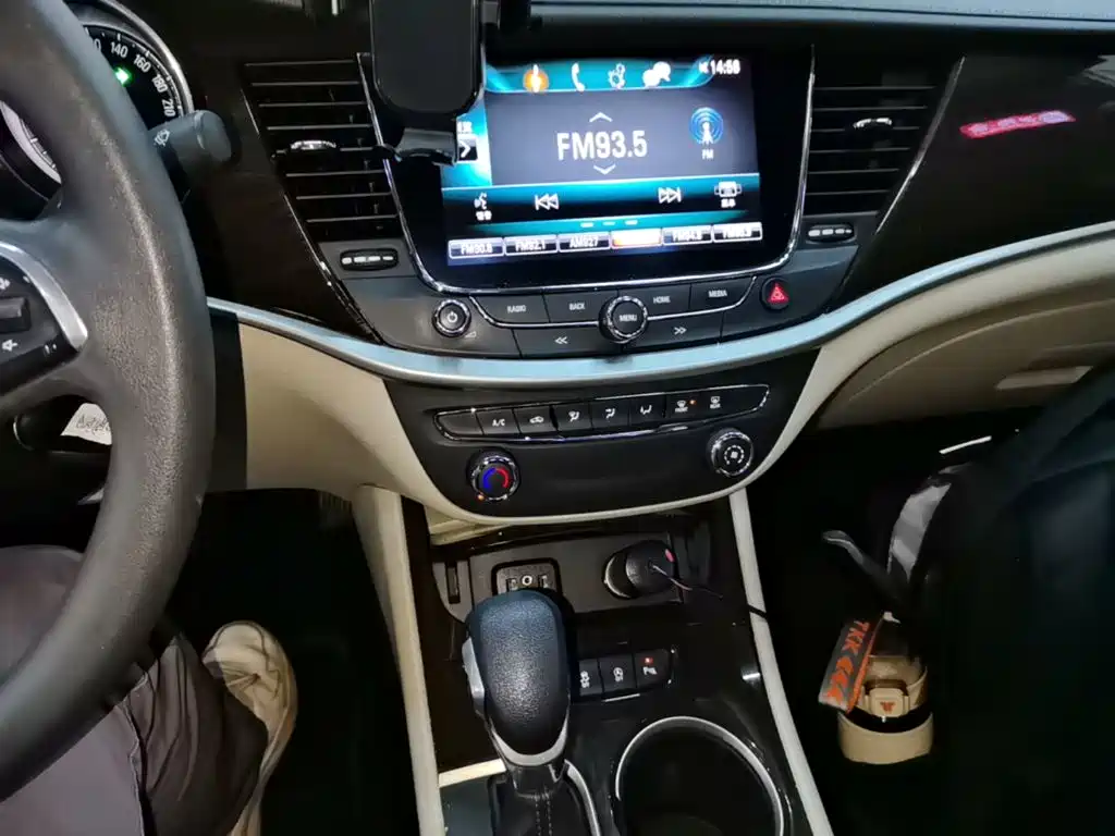 Buick Verano — миниатюра 13