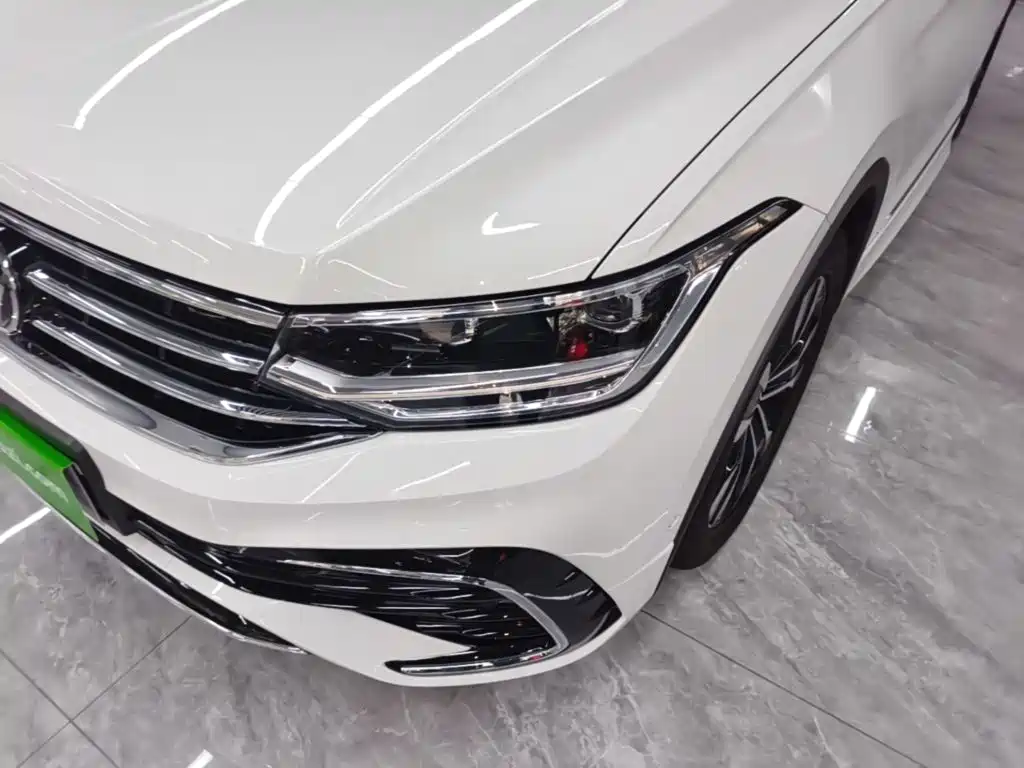 Volkswagen Tiguan L — миниатюра 24