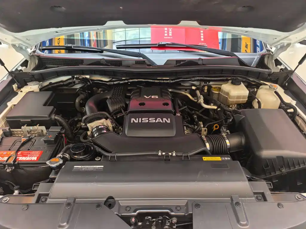 Nissan Patrol — миниатюра 21