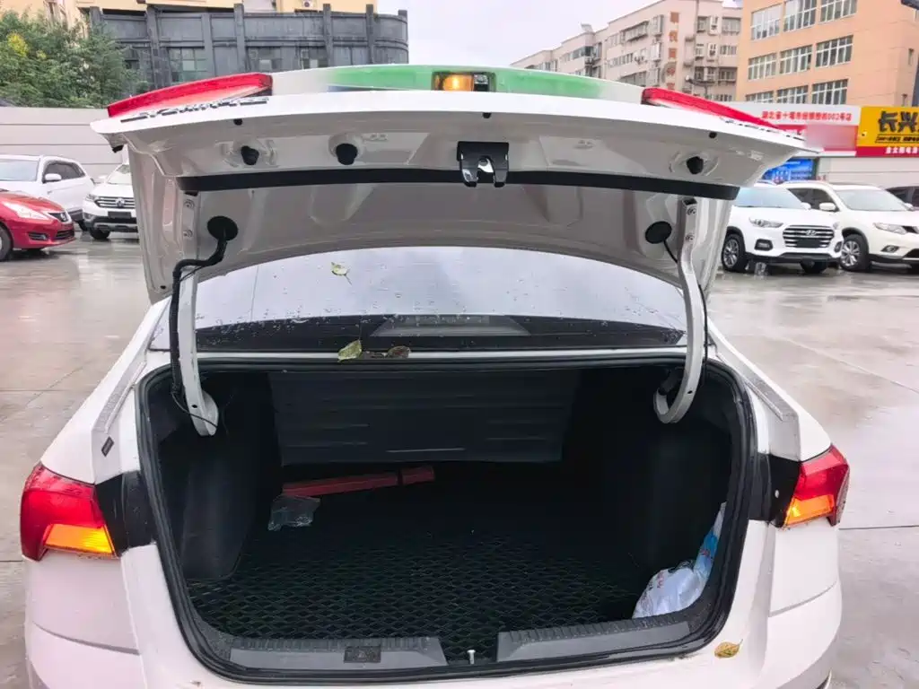Skoda Rapid — миниатюра 19