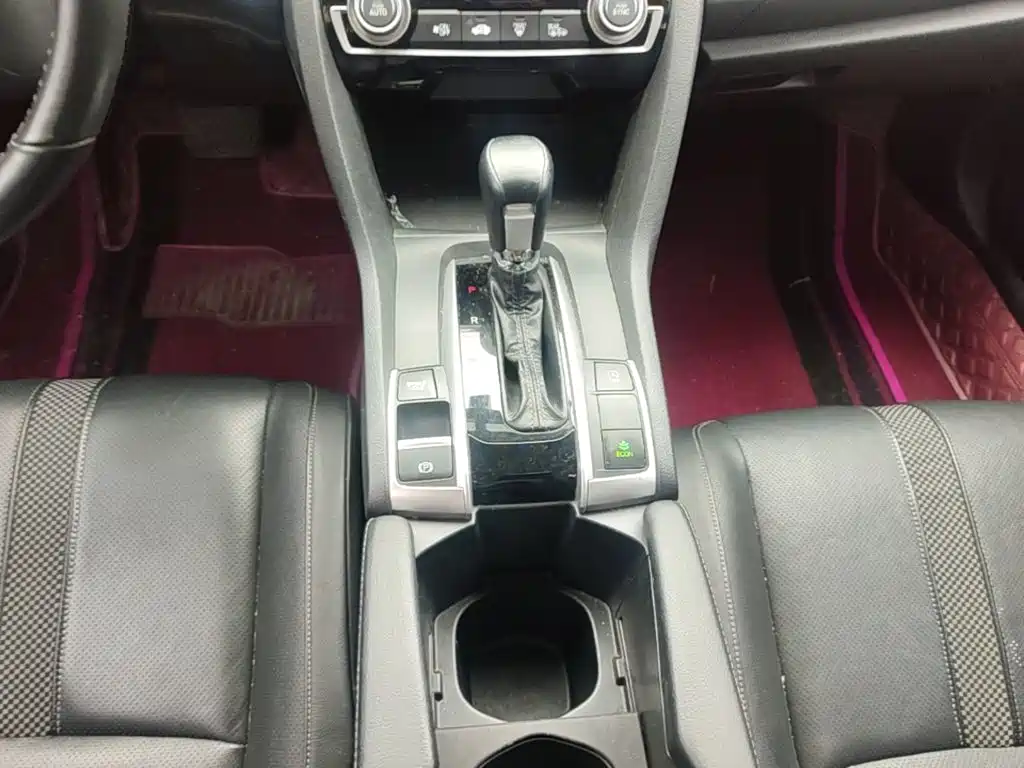 Honda Civic — миниатюра 14