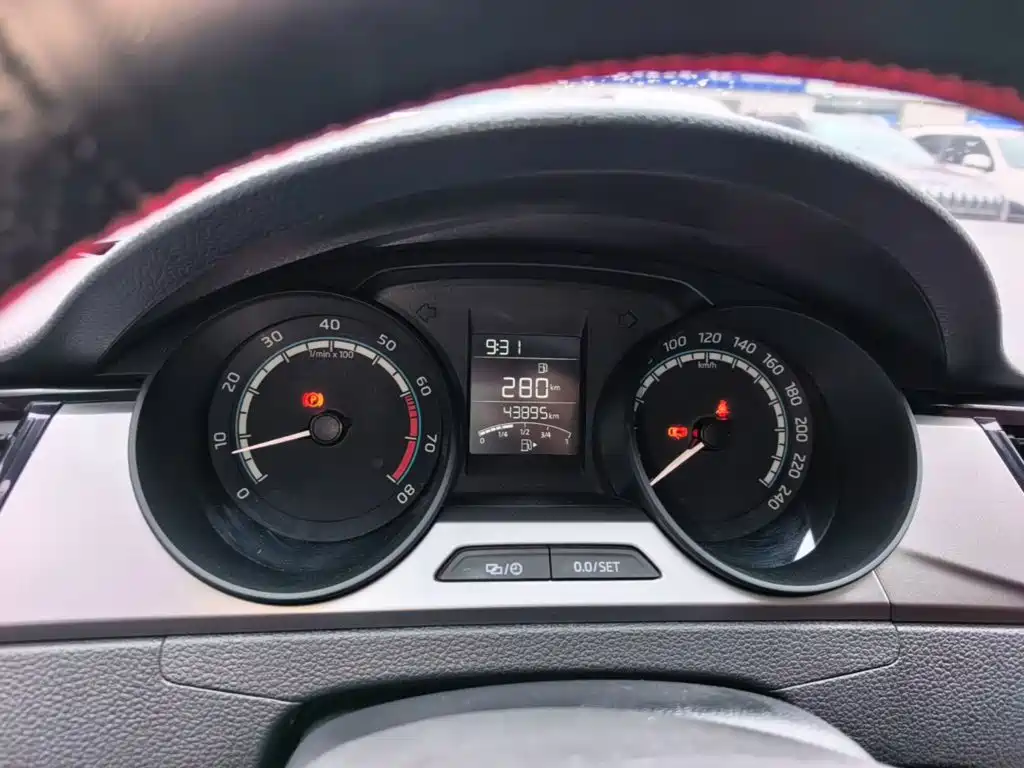 Skoda Rapid — миниатюра 12