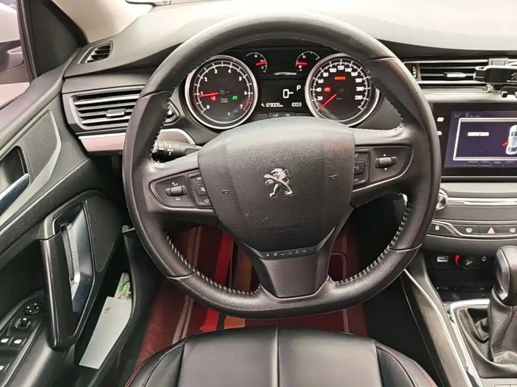 Peugeot 408 — миниатюра 11