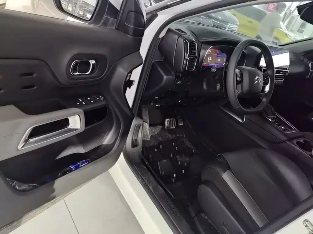 Citroen C5 AIRCROSS — миниатюра 16