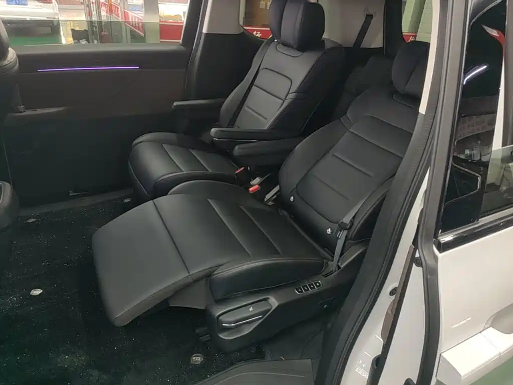 GAC Motor Trumpchi E8 PHEV — миниатюра 17