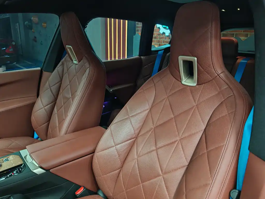 BMW BMW iX M60 — миниатюра 14