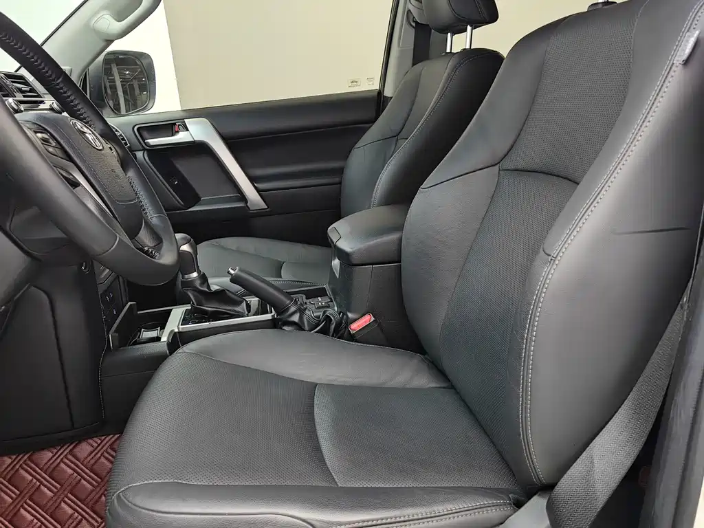 Toyota Prado — миниатюра 10