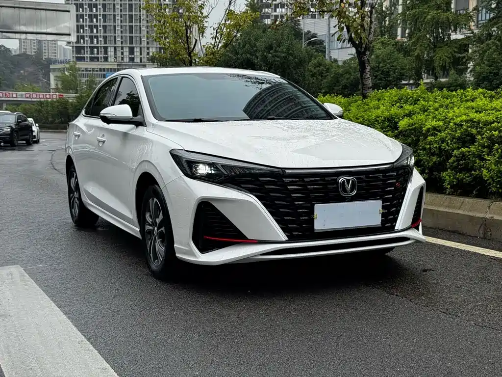 Changan Eado — миниатюра 3