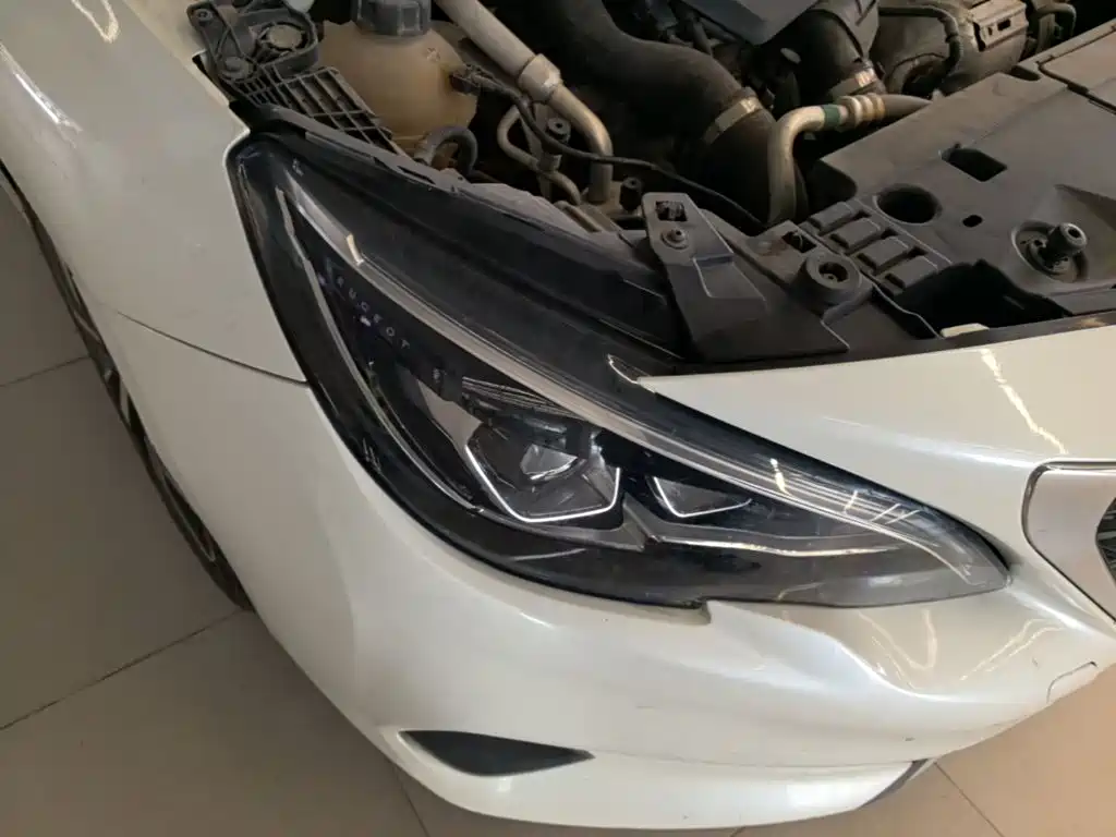 Peugeot 408 — миниатюра 11