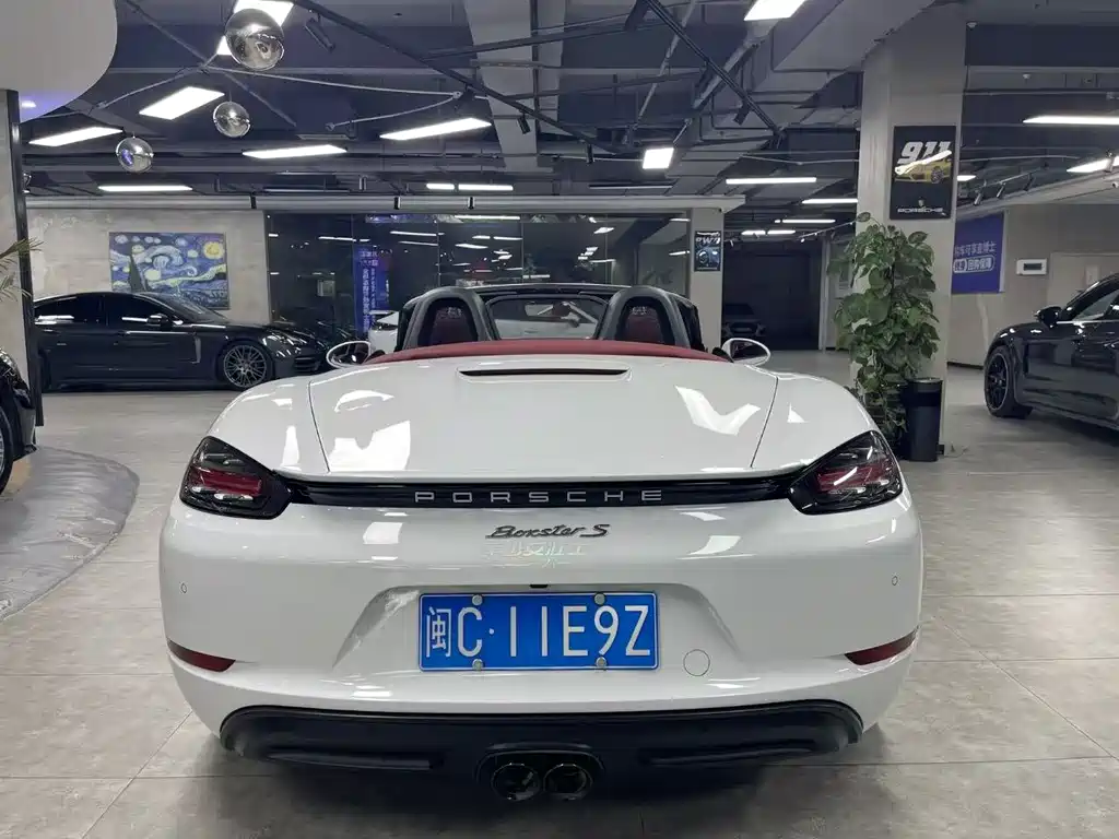 Porsche 718 2018 Boxster 2.0T