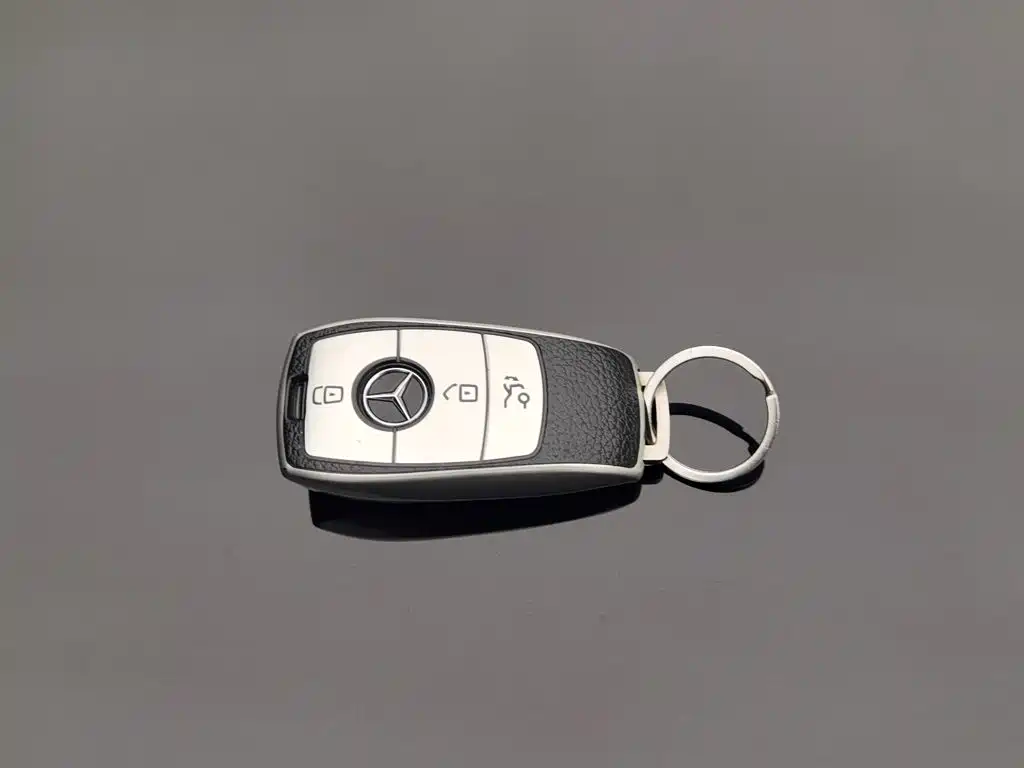 Mercedes-Benz E-Class — миниатюра 19
