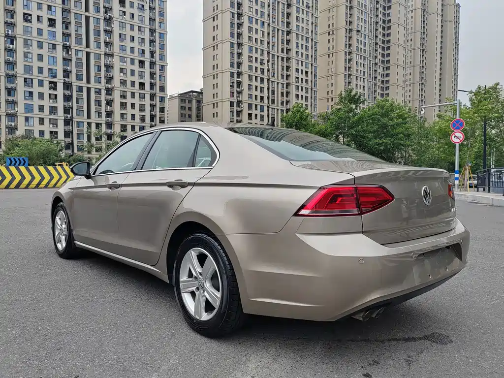 Volkswagen Lamando — миниатюра 4