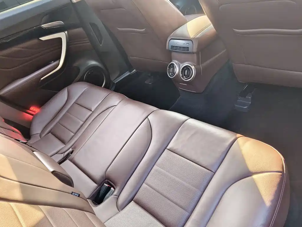 WEI PAI WEI BRAND VV7