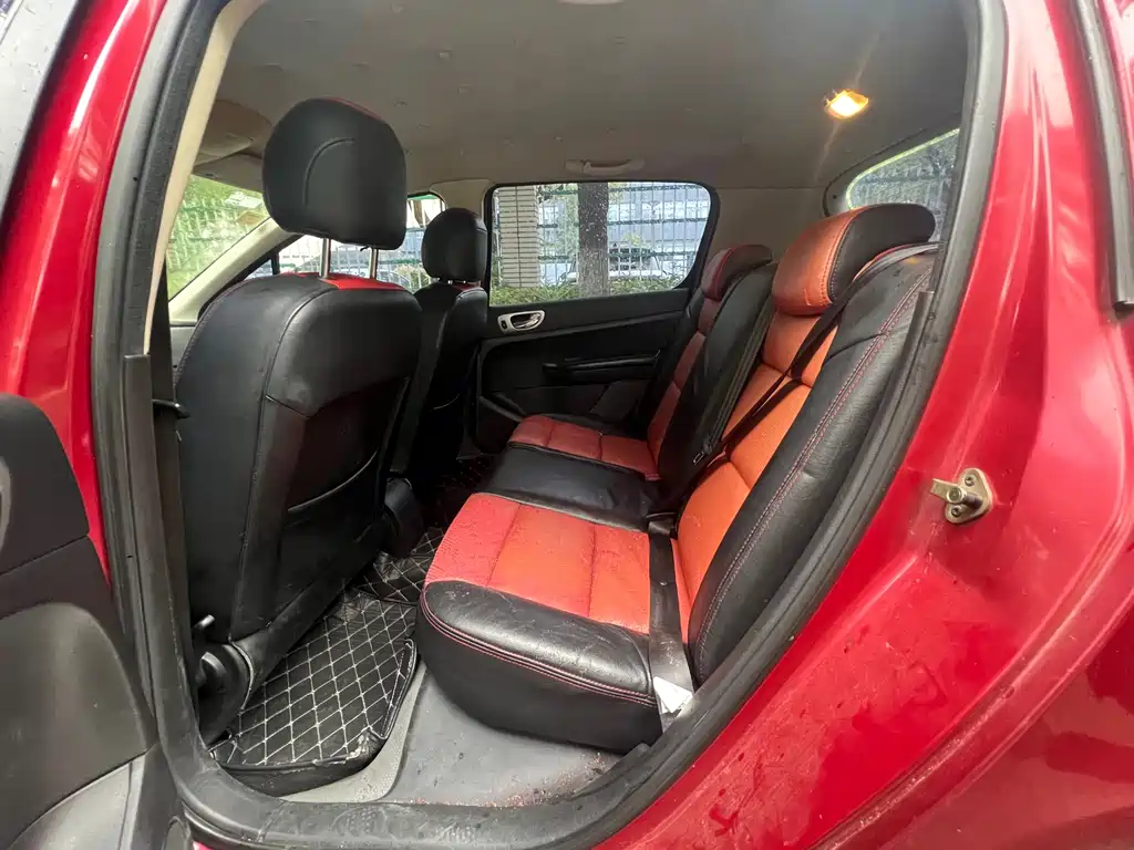 Peugeot 307 — миниатюра 6