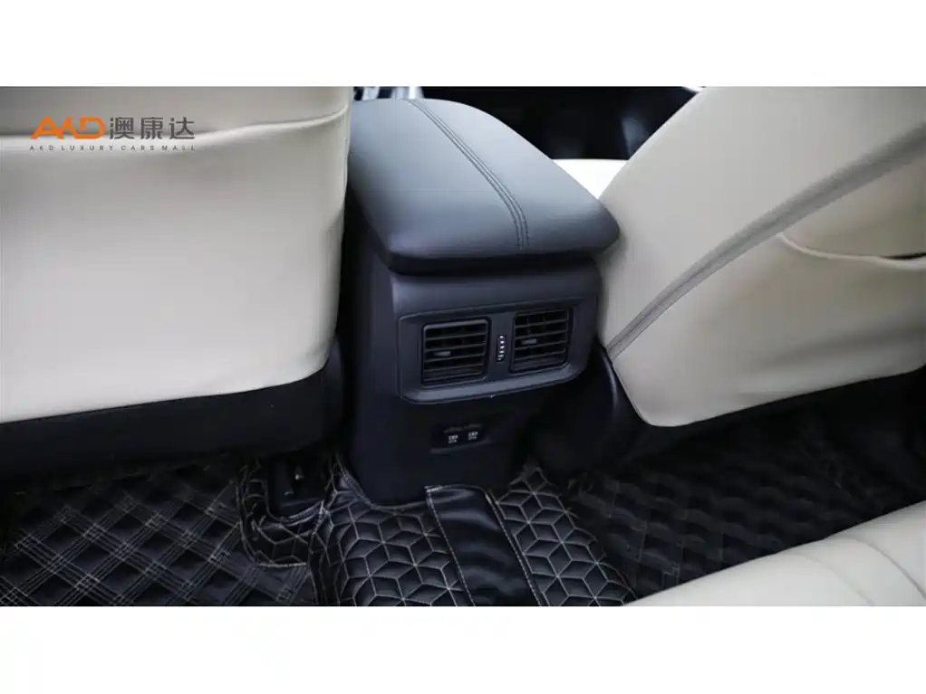 Toyota RAV4 — миниатюра 9