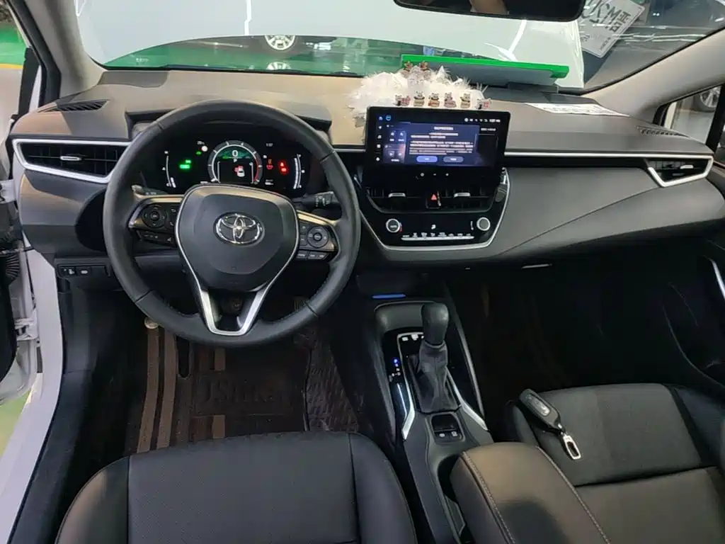 Toyota Corolla — миниатюра 10