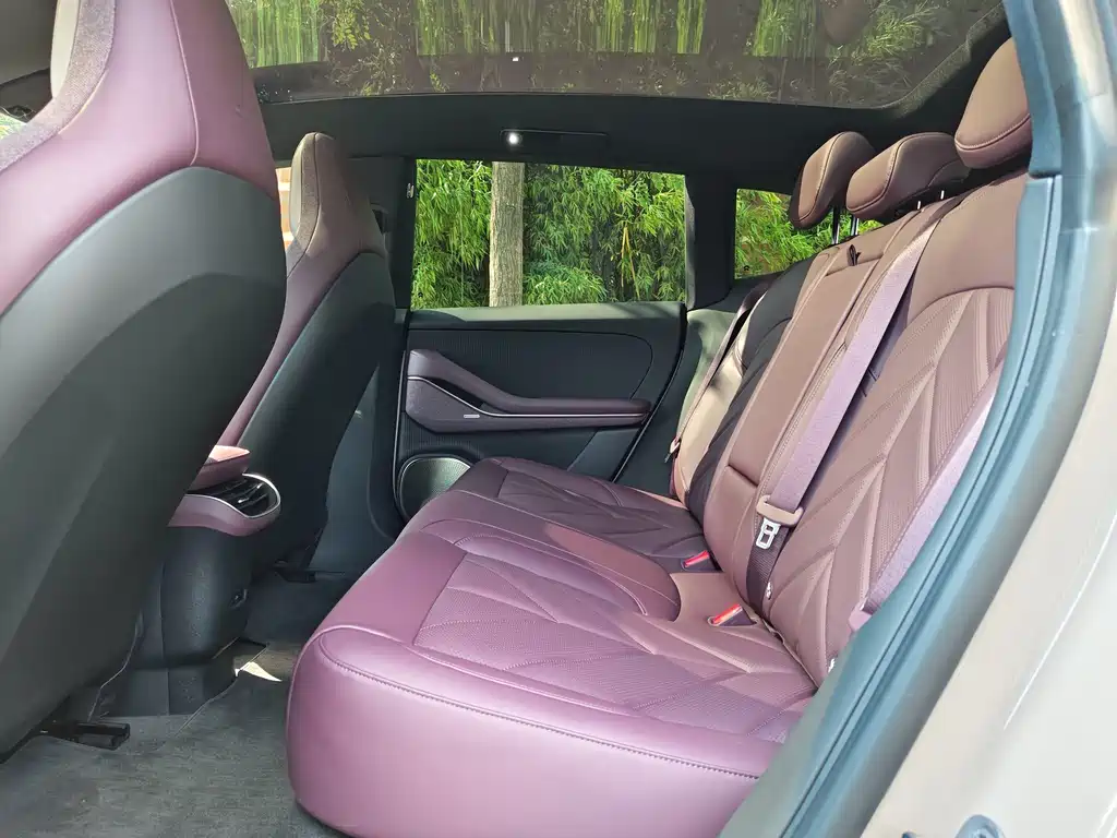 NIO ET5T — миниатюра 24