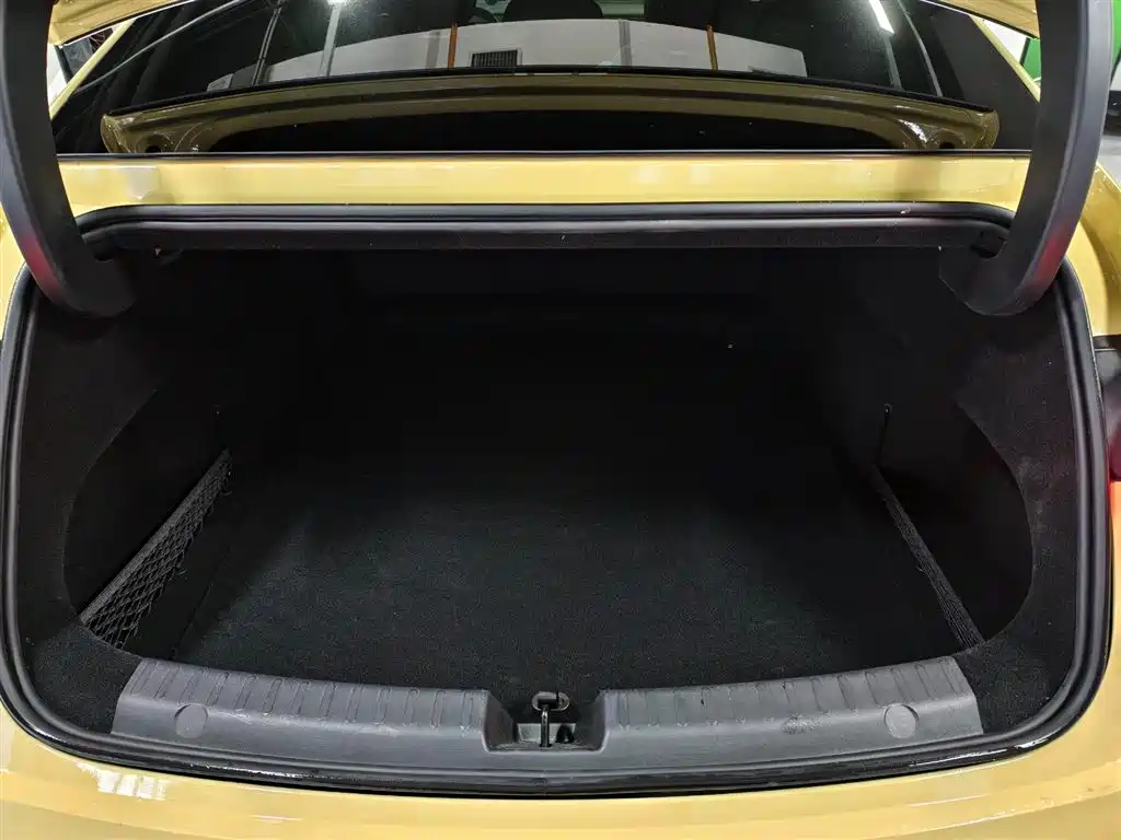 GEELY GALAXY GALAXY E8