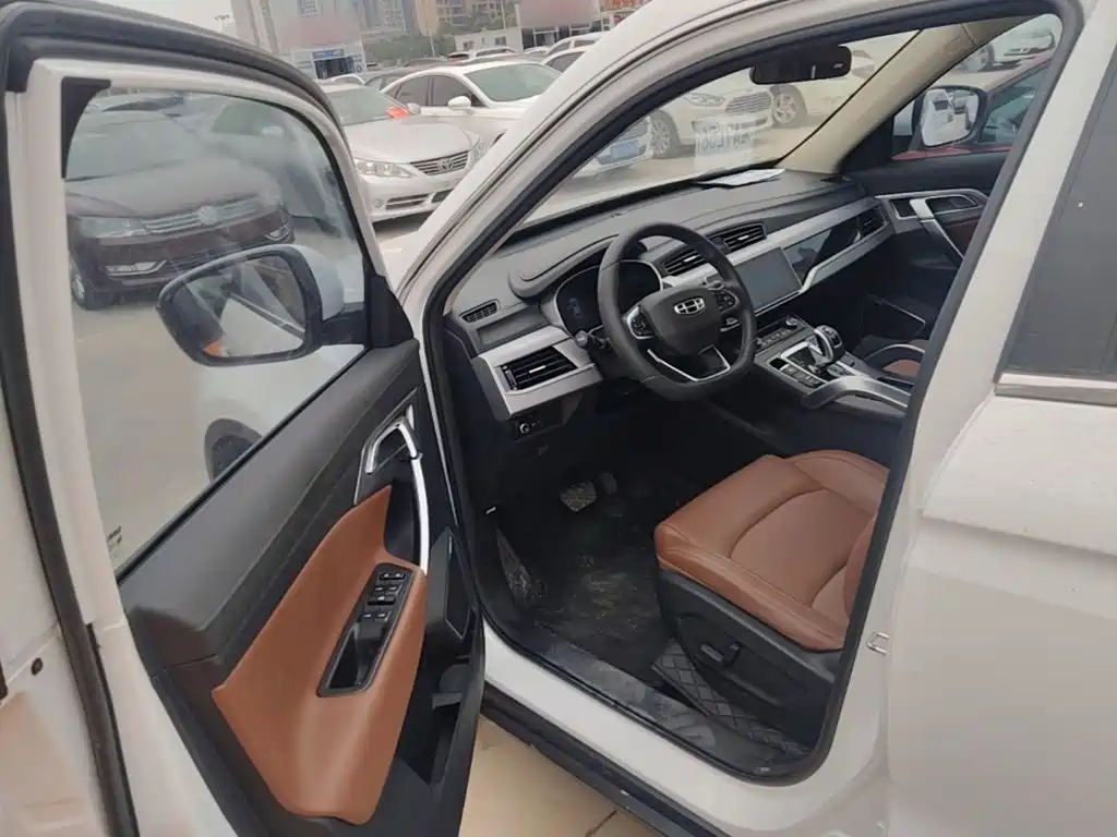 Geely Boyue — миниатюра 16