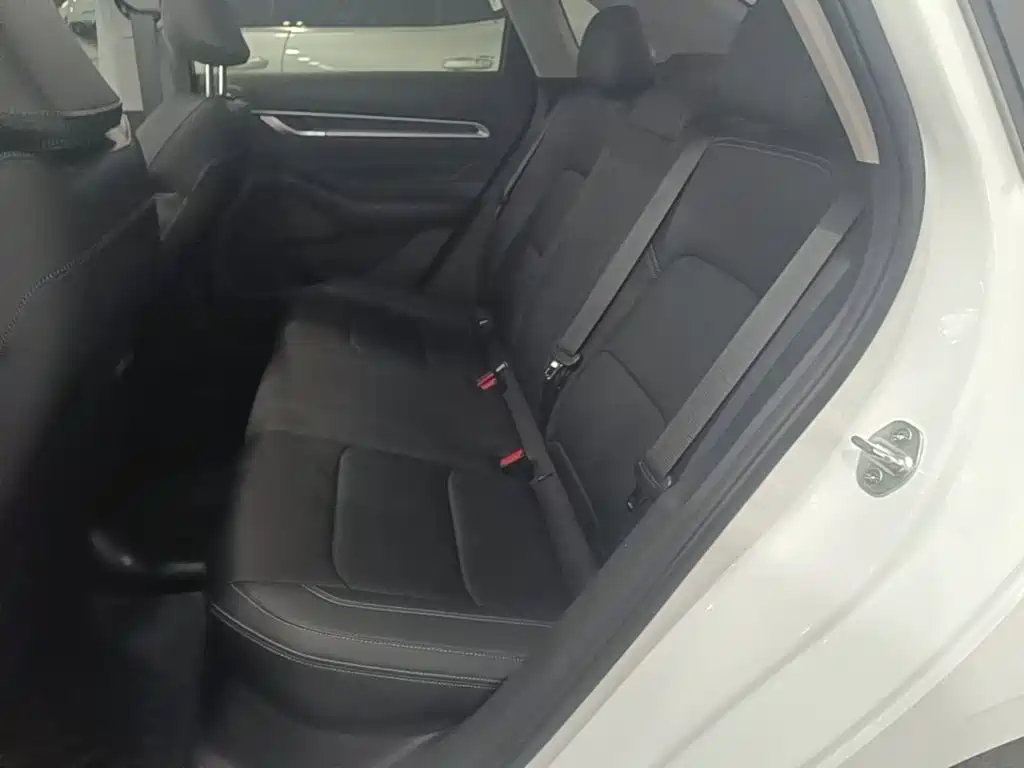 Geely Emgrand — миниатюра 17