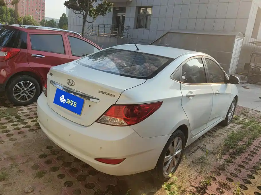 Hyundai Verna — миниатюра 3
