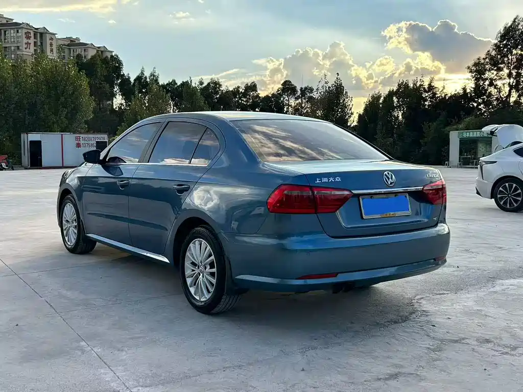 Volkswagen Lavida — миниатюра 4