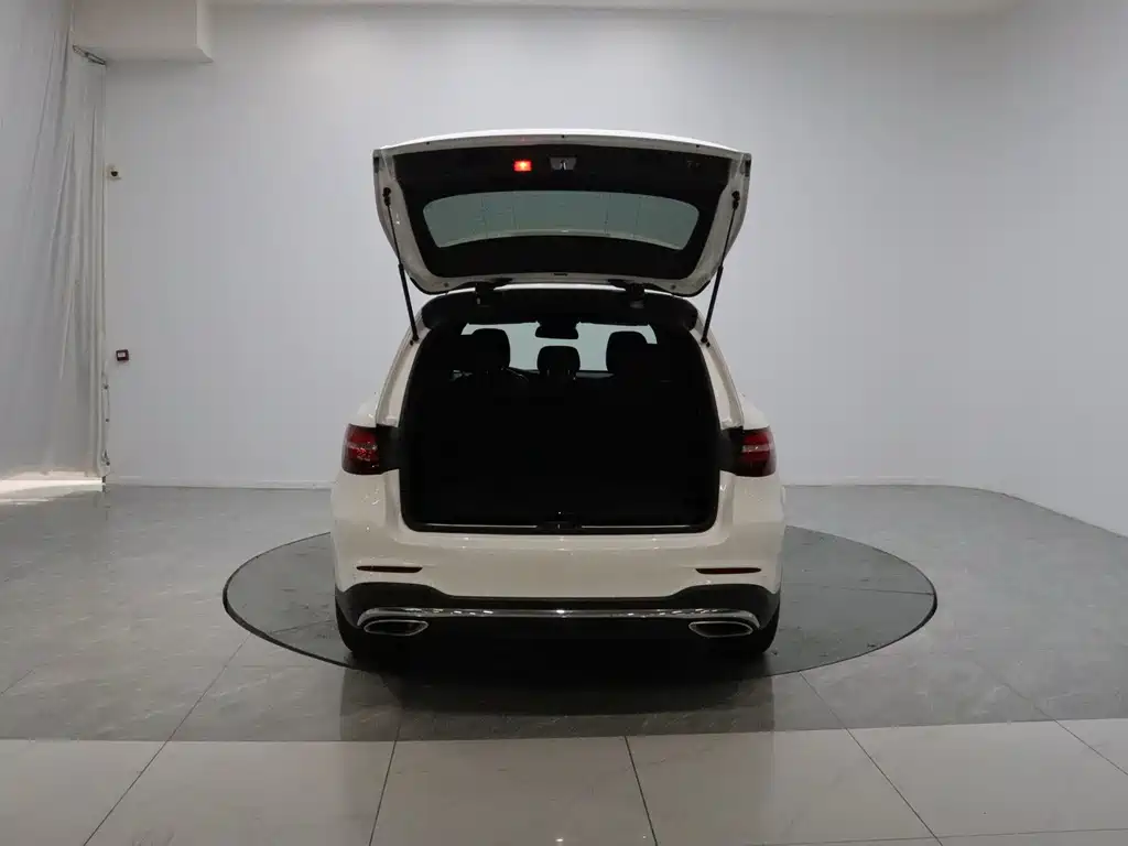 Mercedes-Benz GLC — миниатюра 12