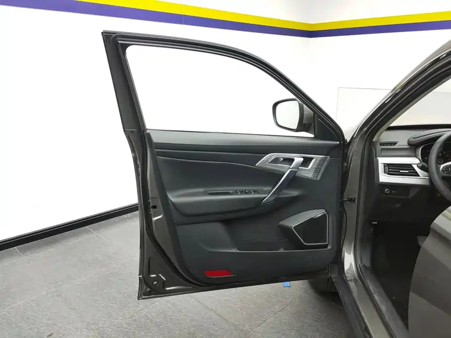 Geely Boyue — миниатюра 7