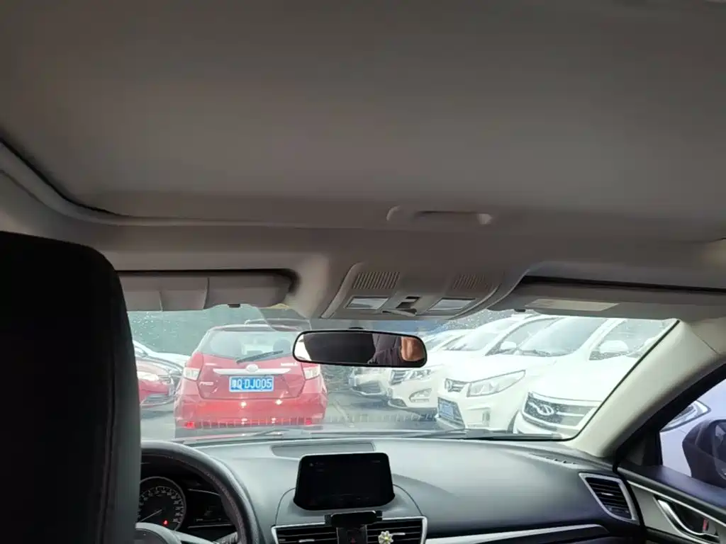 Mazda 3 Axela — миниатюра 18