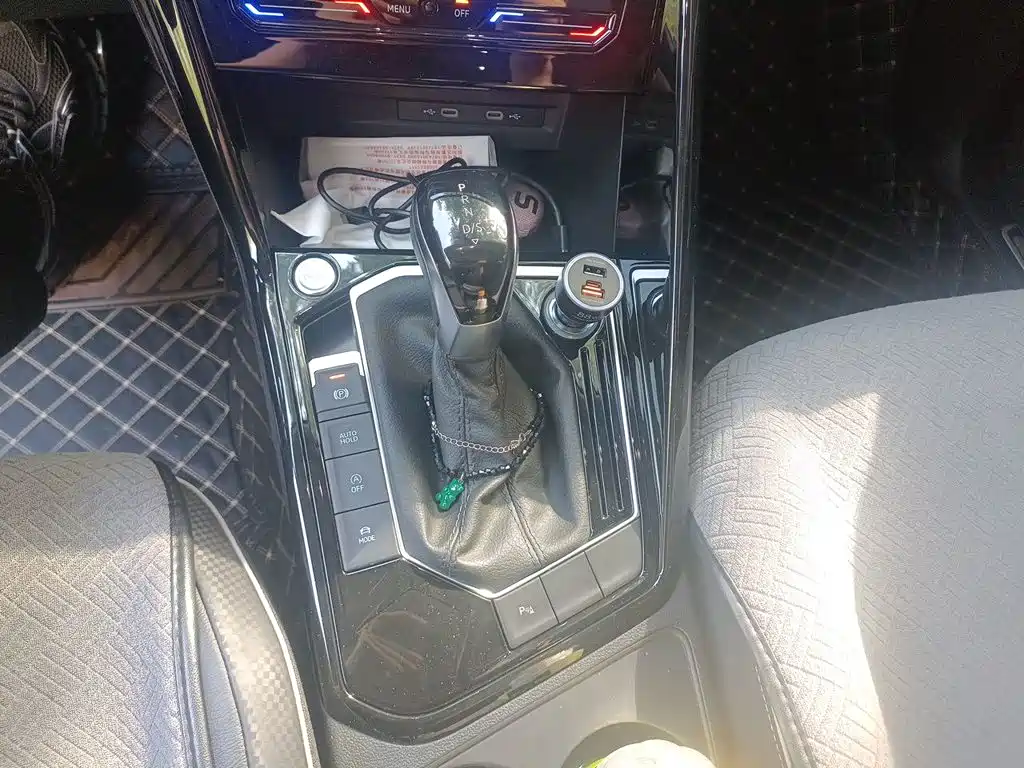 Volkswagen X — миниатюра 15