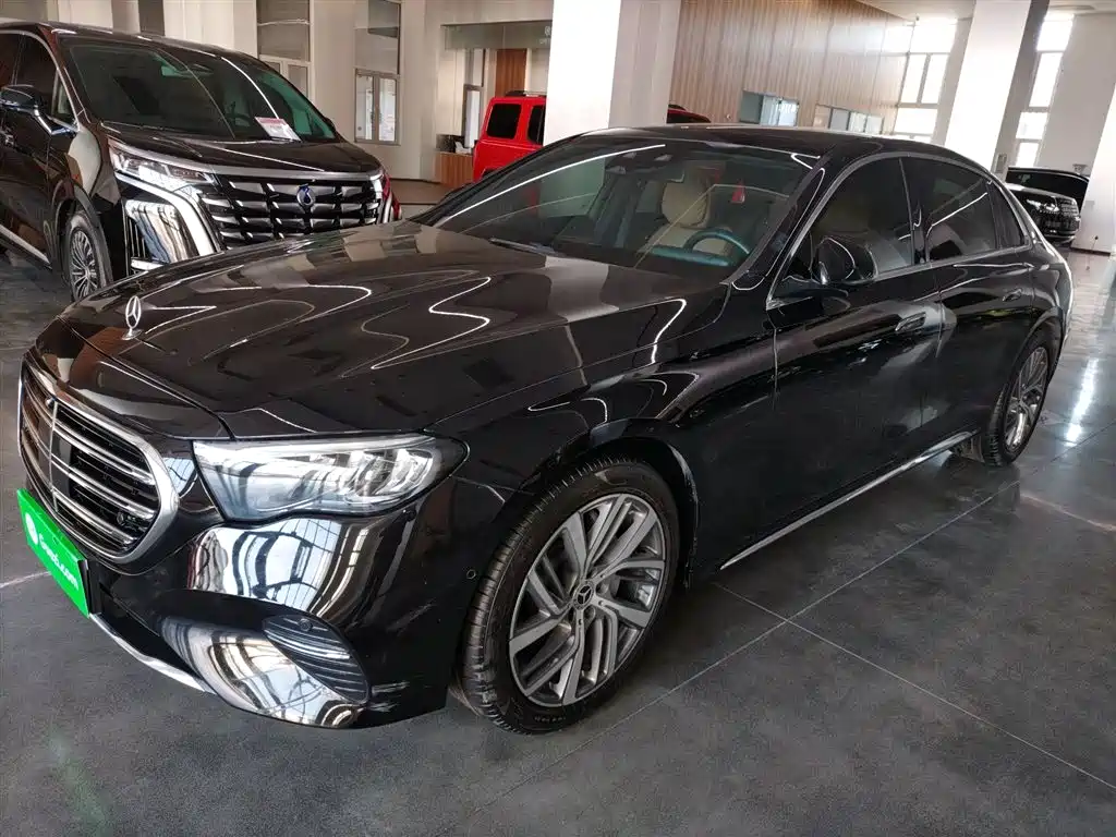 Mercedes-Benz E-Class 2024