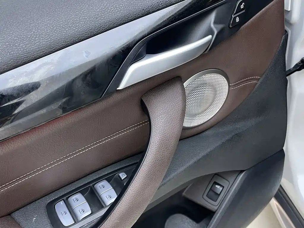 BMW X1 — миниатюра 13