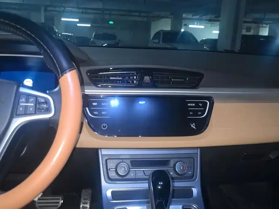 Geely Vision S1 — миниатюра 13