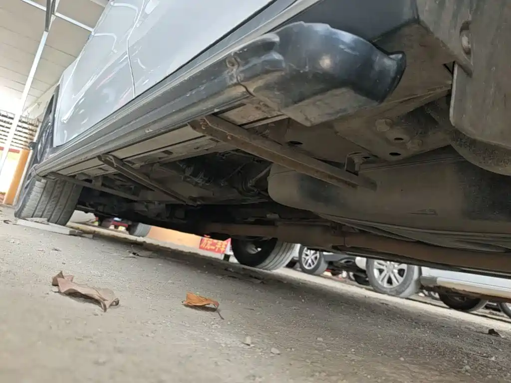 Roewe RX5 — миниатюра 21